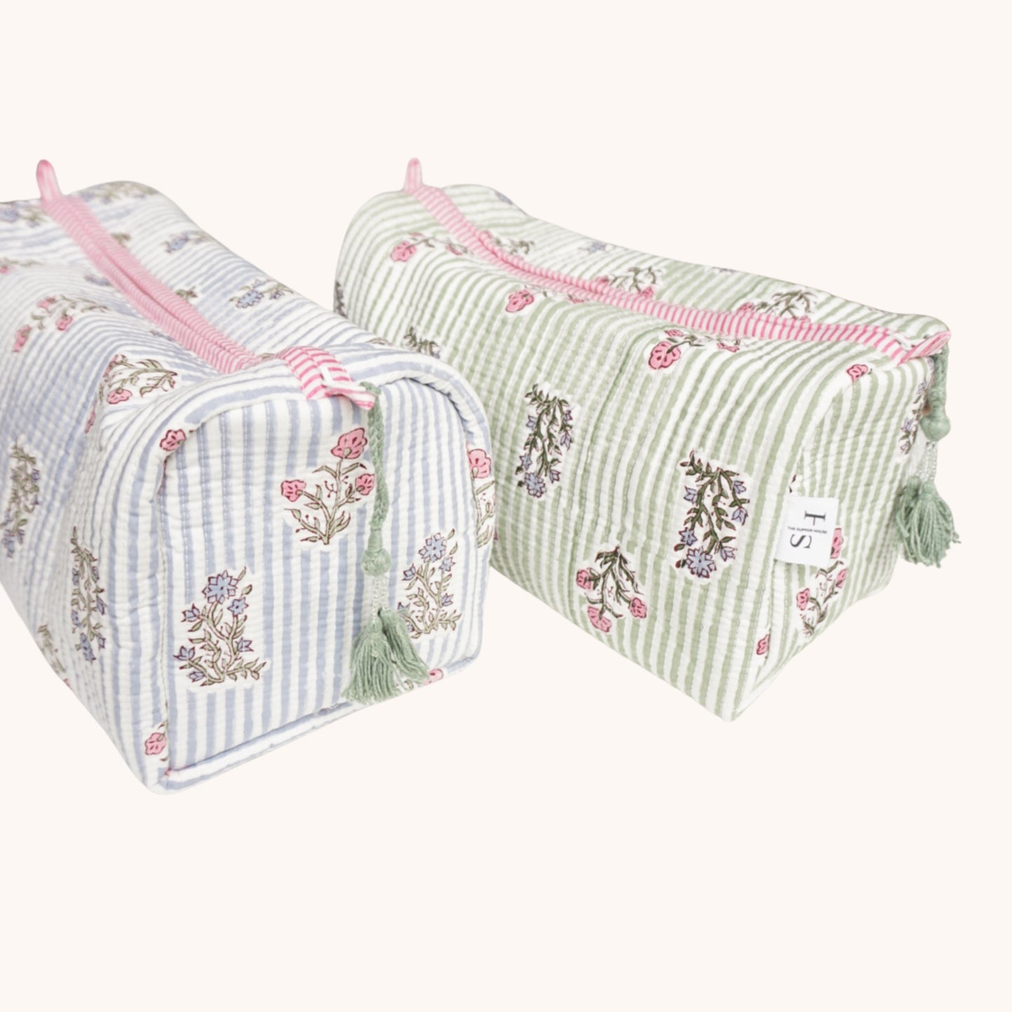 Lila Green Wash Bag