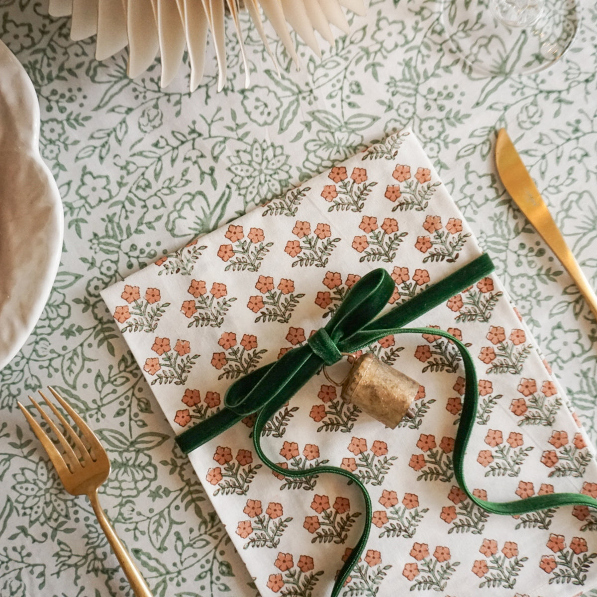 Fleur Napkins in Orange // Set of 4