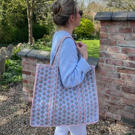 Fleurs Tote Bag