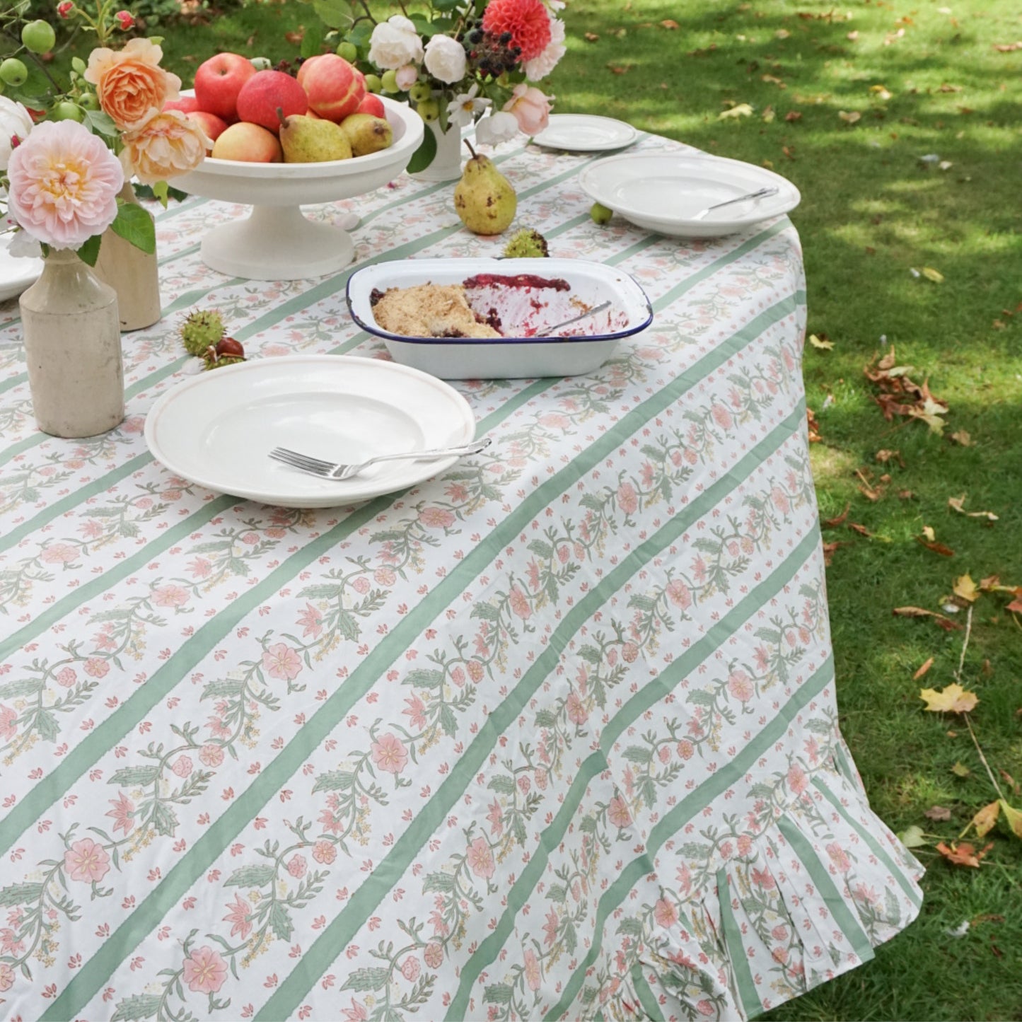 NEW Juliette Tablecloth