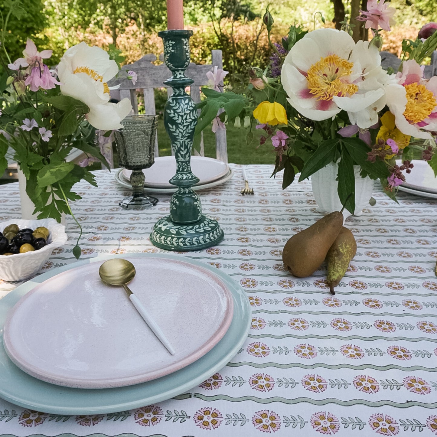 Thea Green Wavy Tablecloth