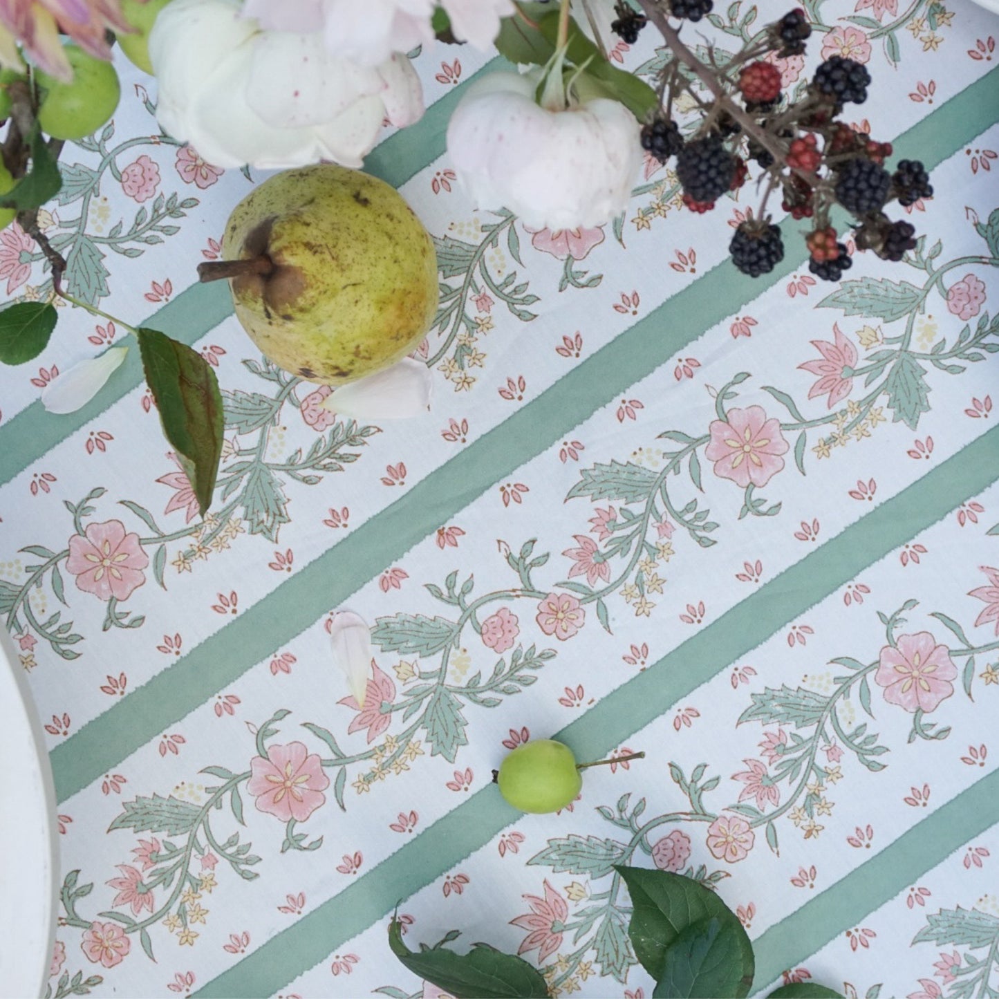 NEW Juliette Tablecloth