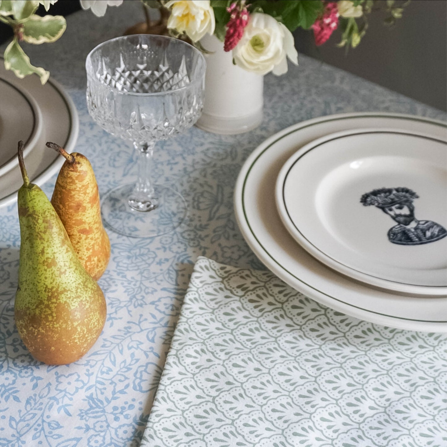 green scallop cotton napkins