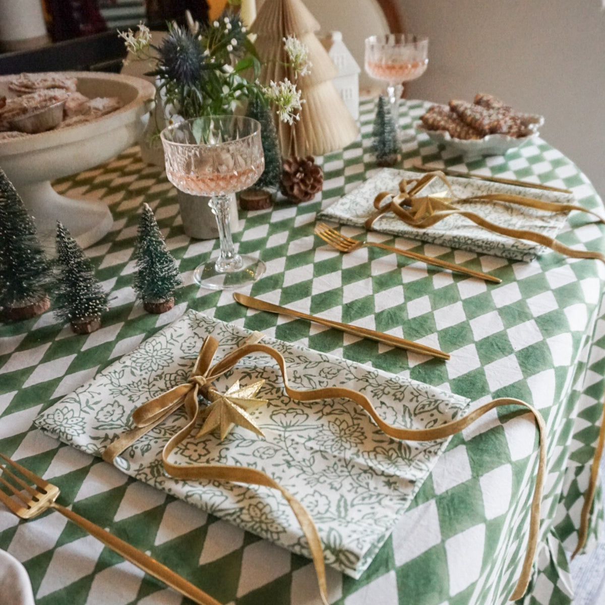 Hazel Green Napkins // Set of 4