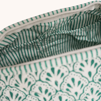 Scallop Small Wash Bag