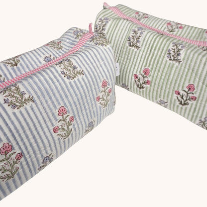 Blue Lila Medium Wash Bag