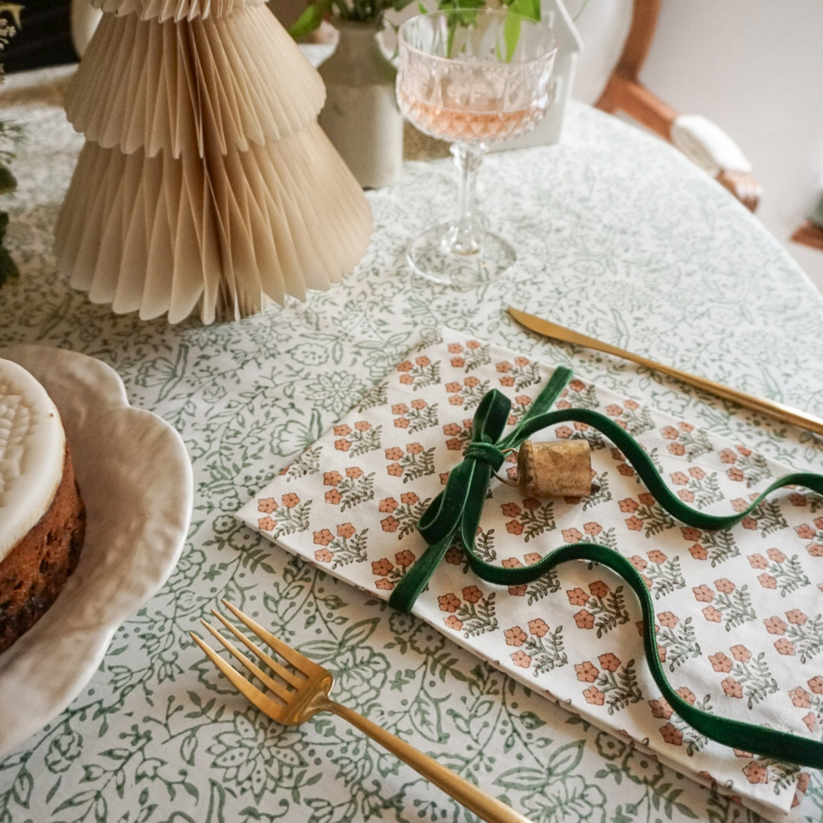 Fleur Napkins in Orange // Set of 4