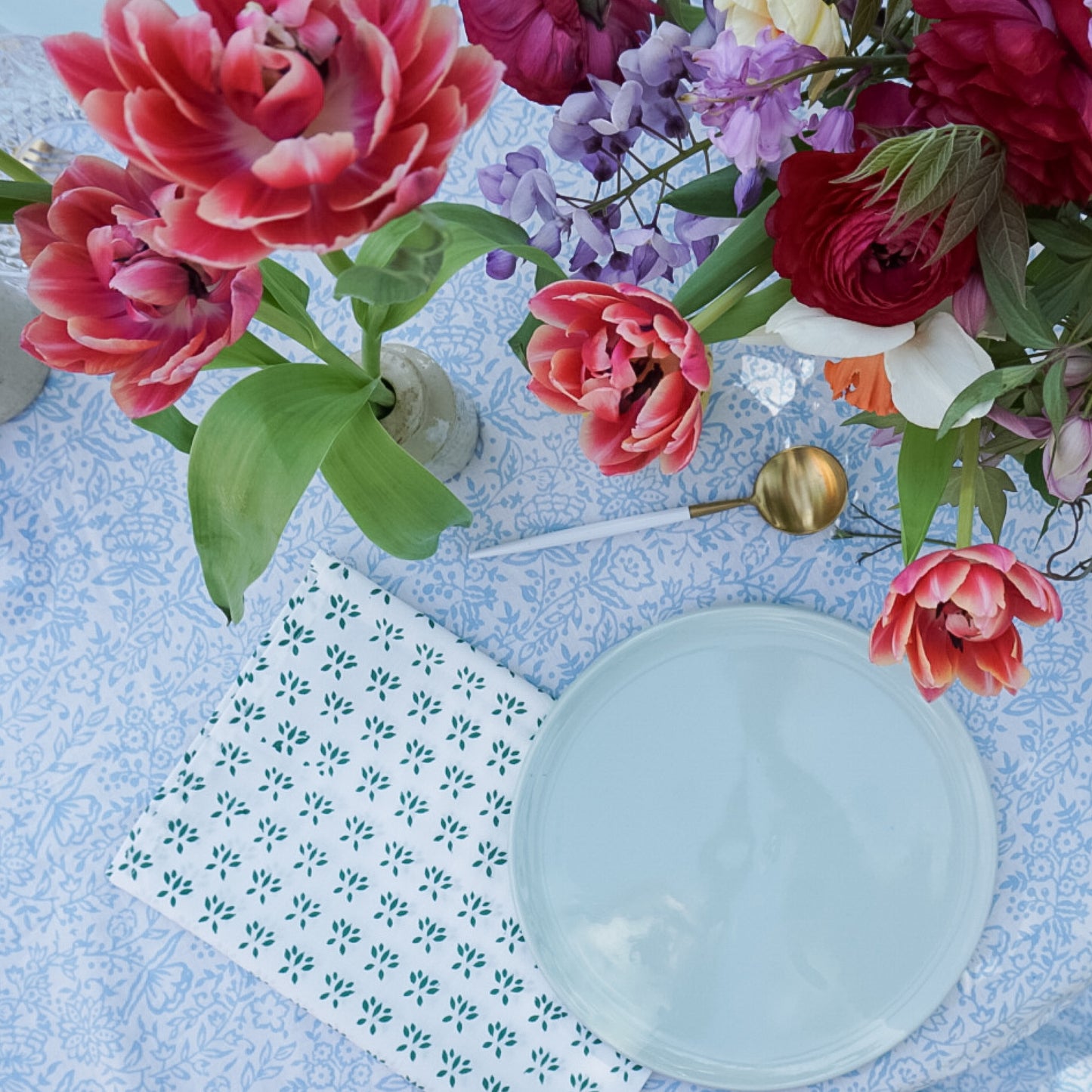 Hazel Tablecloth in Blue