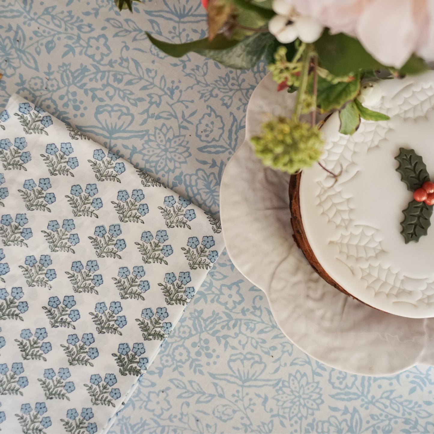 Fleur Napkins in Blue // Set of 4