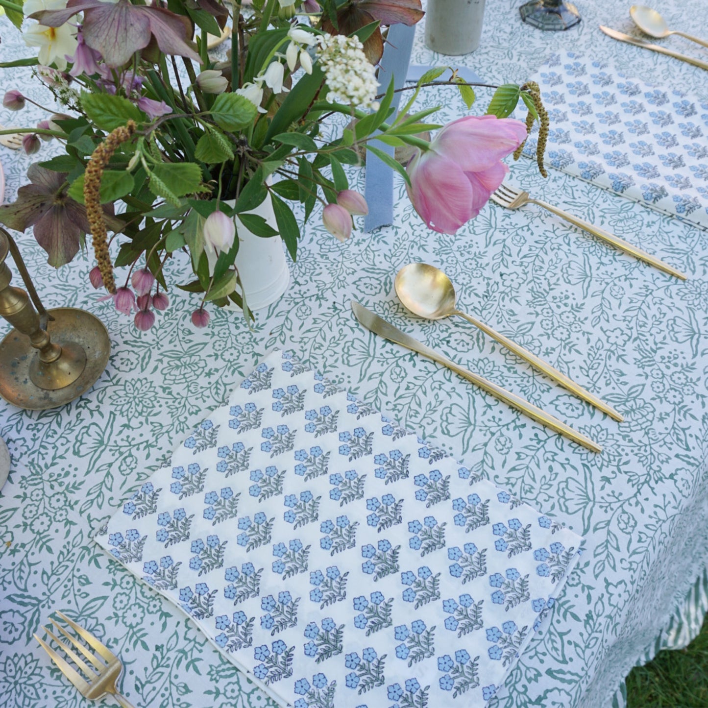 Fleur Napkins in Blue // Set of 4