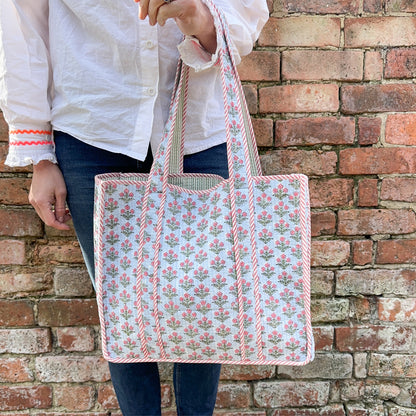 Fleurs Tote Bag