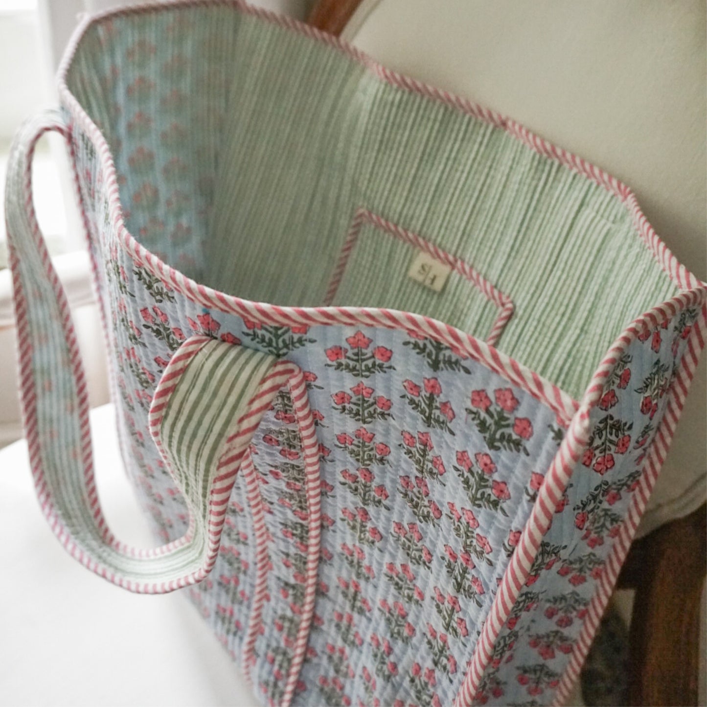 Fleurs Tote Bag