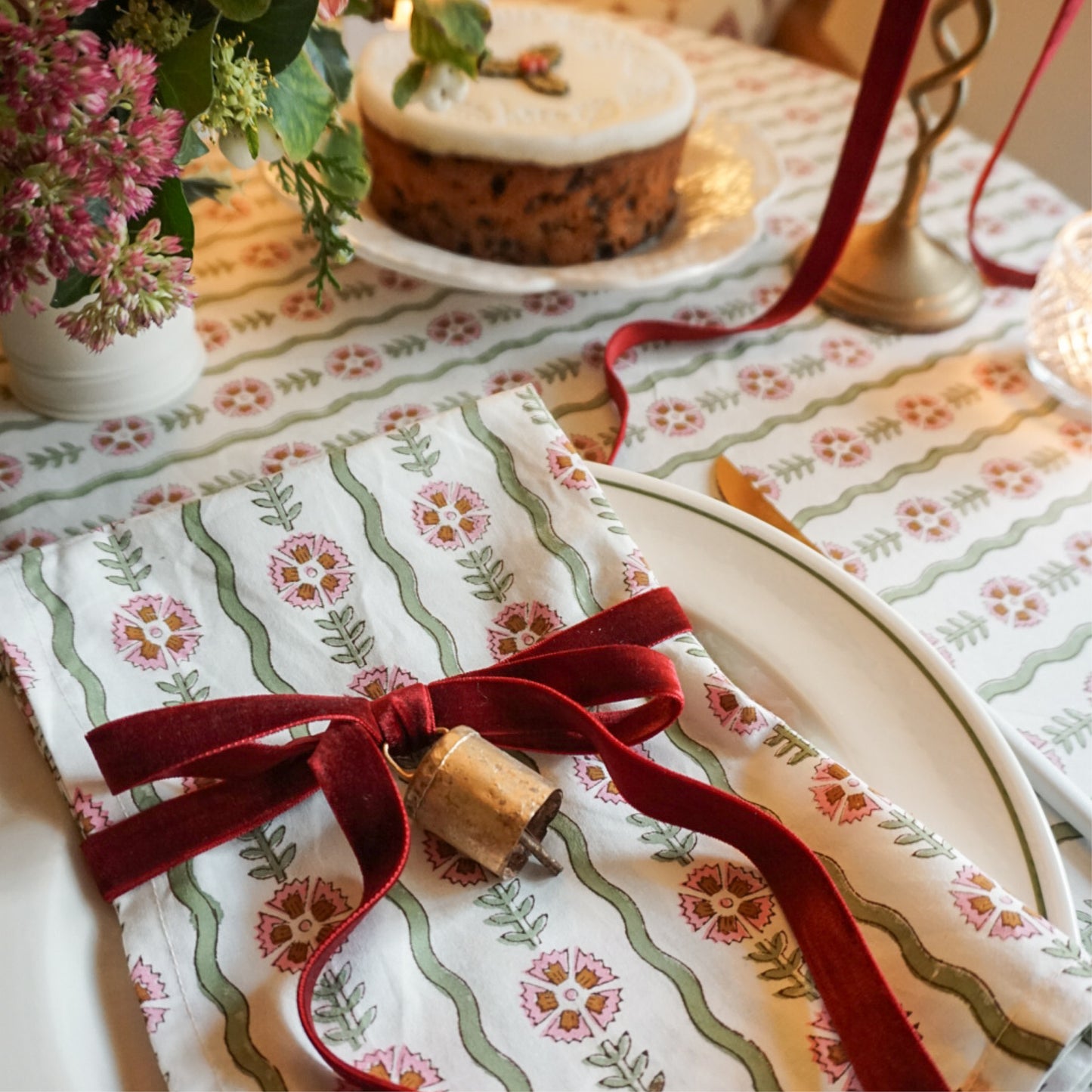 Thea Green Wavy Napkins // Set of 4