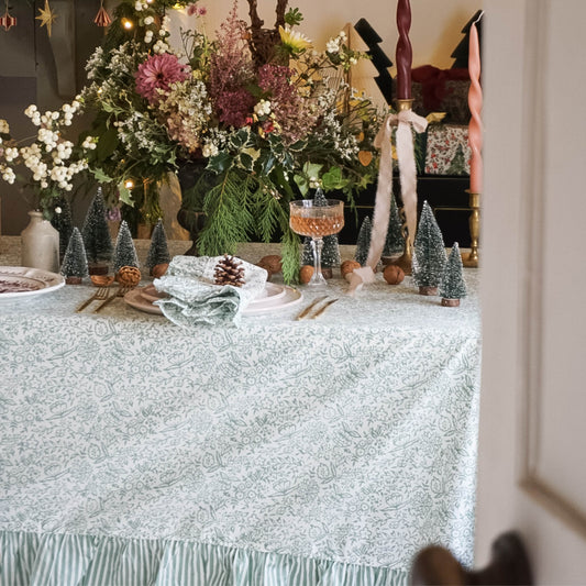 Hazel Tablecloth in Green