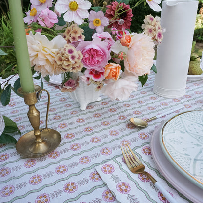 Thea Green Wavy Tablecloth