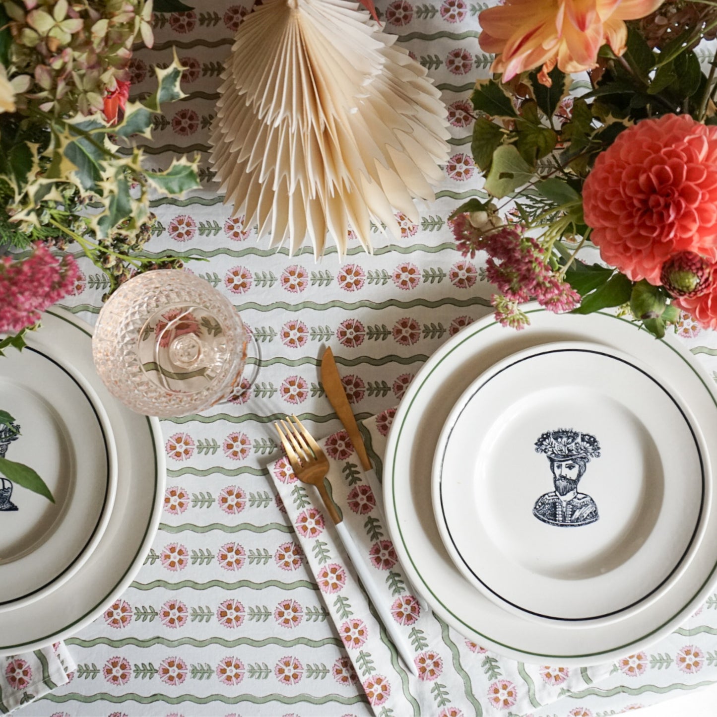 Thea Green Wavy Napkins // Set of 4