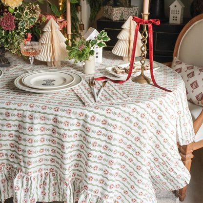 Thea Green Wavy Napkins // Set of 4