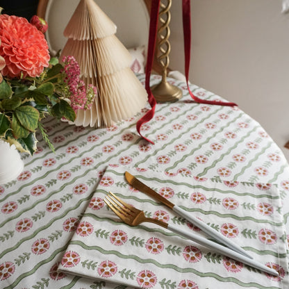 Thea Green Wavy Napkins // Set of 4