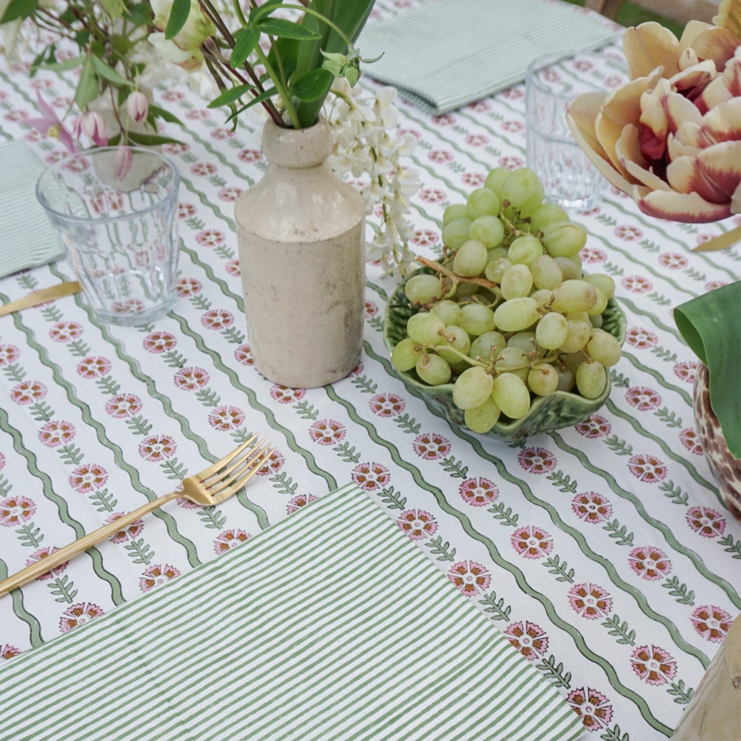 Thea Green Tablecloth