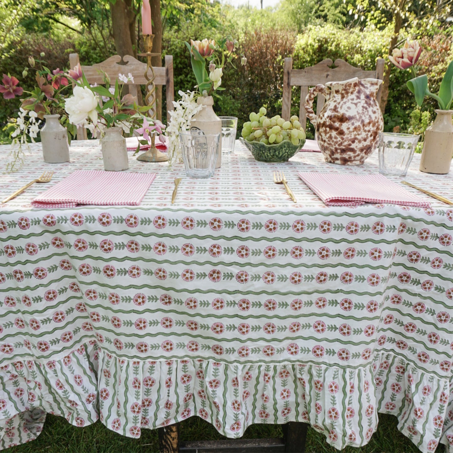 Thea Green Tablecloth