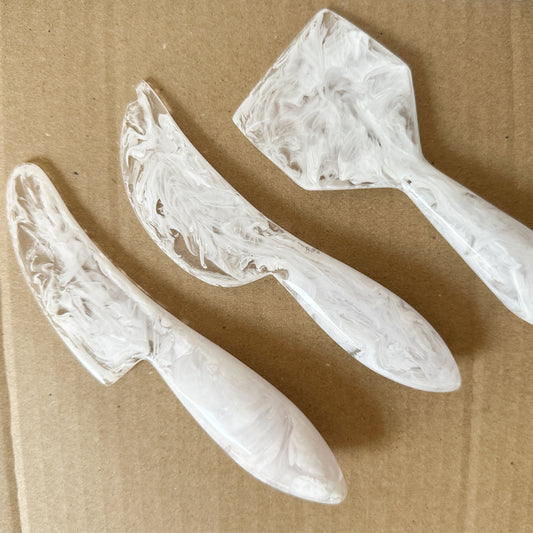 White Cheese Knives SAMPLE