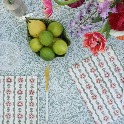 Hazel Tablecloth in Green